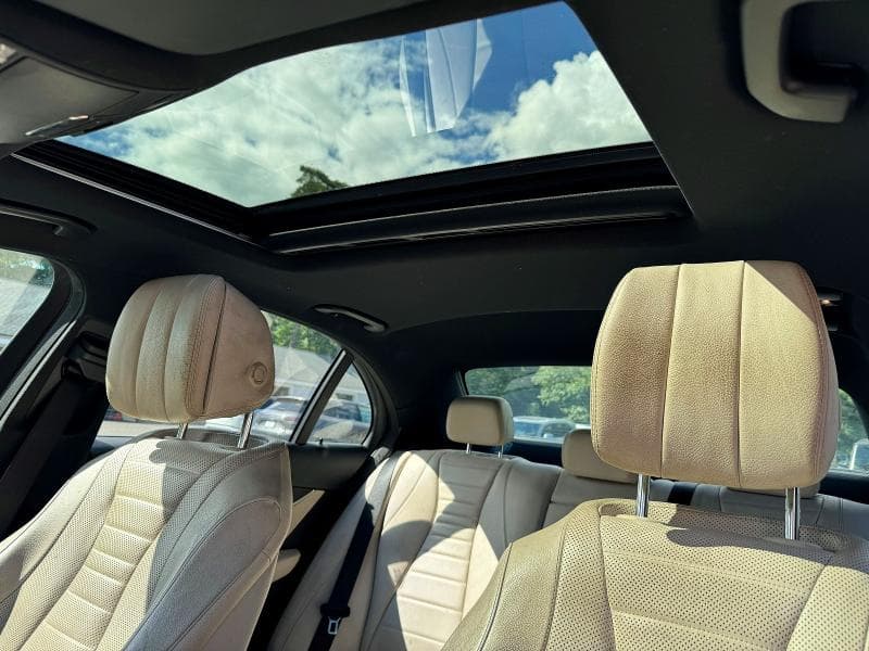2017 MERCEDES-BENZ E 300 9