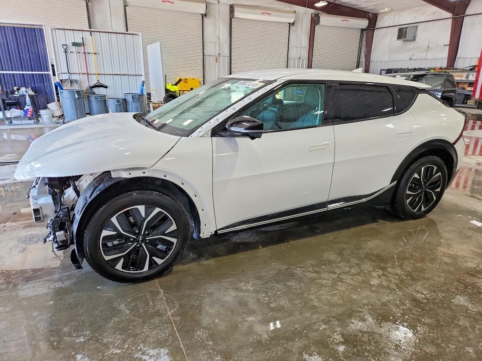 2024 KIA EV6 WIND