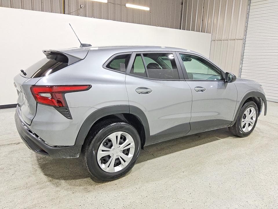 2026 CHEVROLET TRAX LS 3