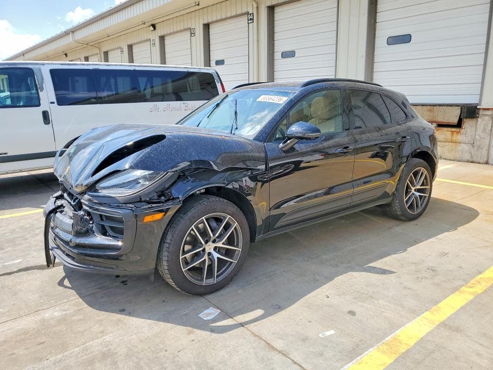 2025 PORSCHE MACAN BASE - 1