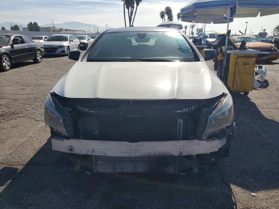 2018 MERCEDES-BENZ CLA 250 5