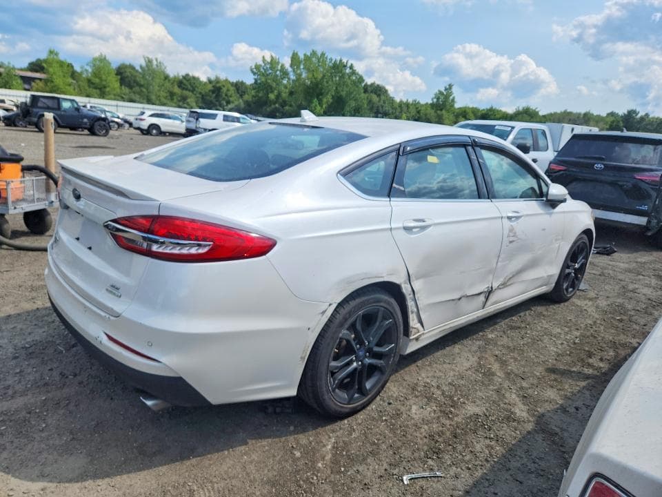 2019 FORD FUSION SE 3