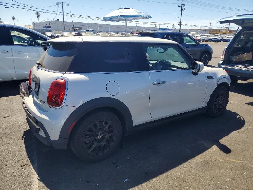 2023 MINI COOPER 3
