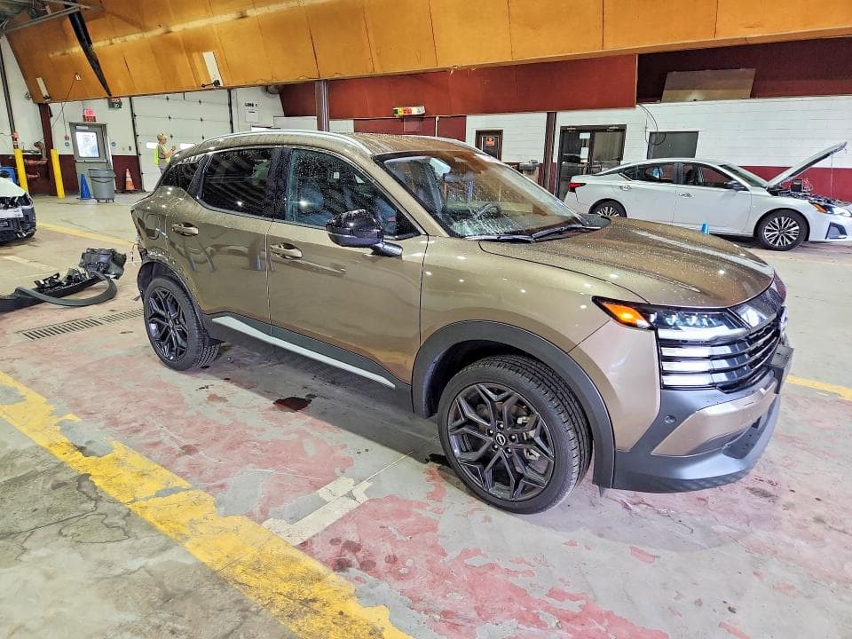 2026 NISSAN KICKS SR 4