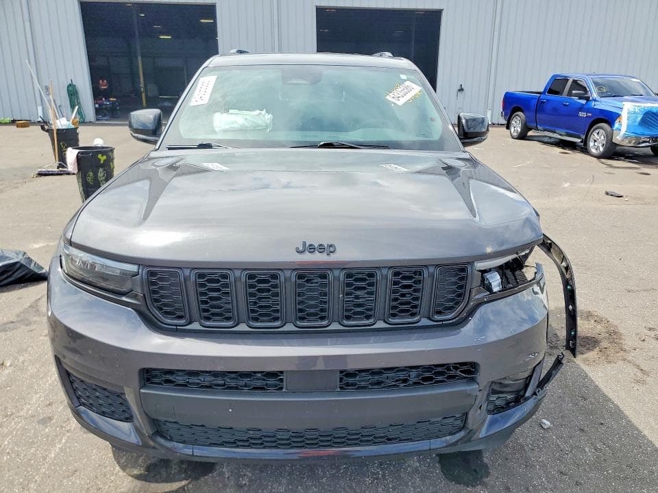 2023 JEEP GRAND CHEROKEE L LAREDO 5