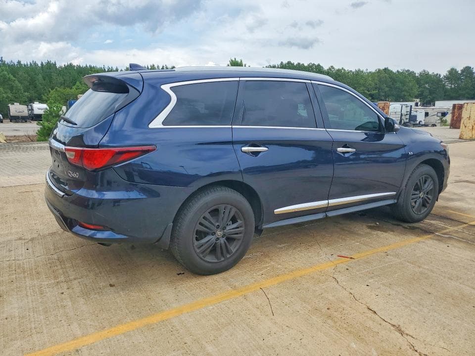 2017 INFINITI QX60 BASE 3