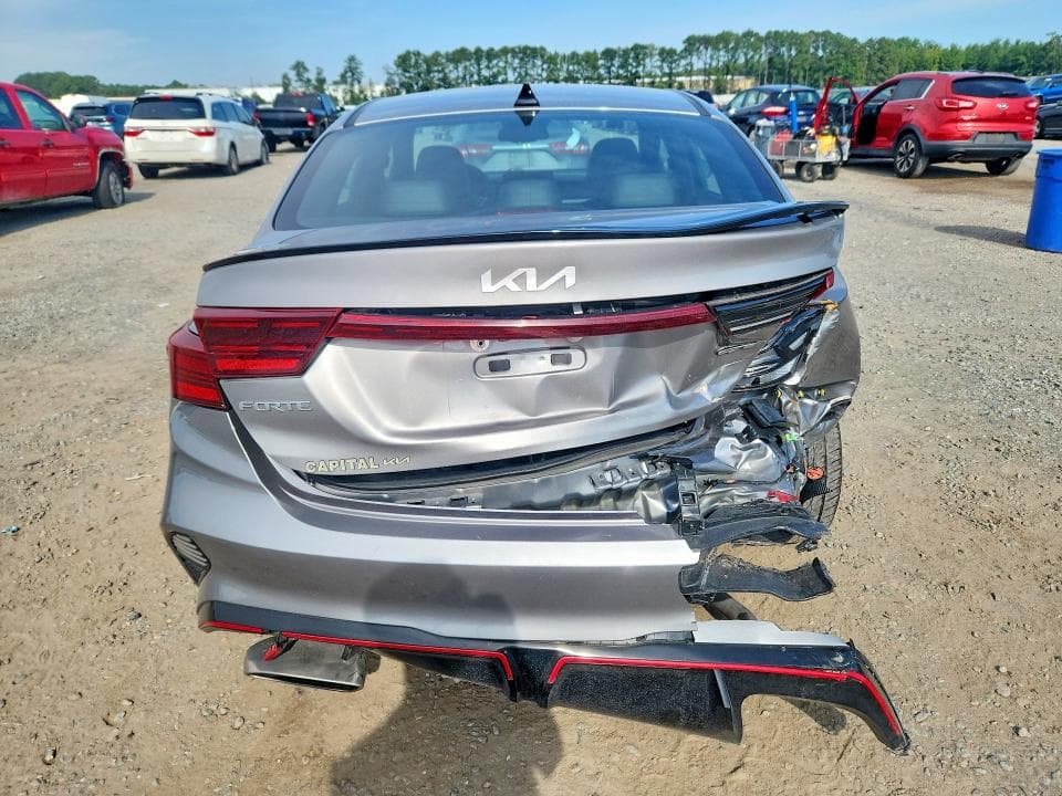 2023 KIA FORTE GT 6