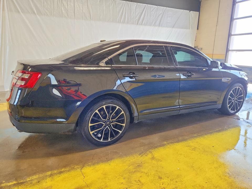 2019 FORD TAURUS SEL 3