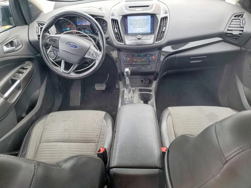 2017 FORD ESCAPE SE 8