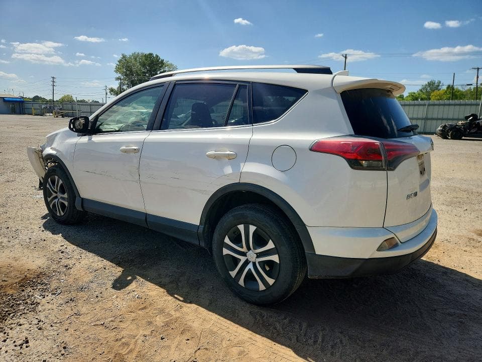 2017 TOYOTA RAV4 LE 2