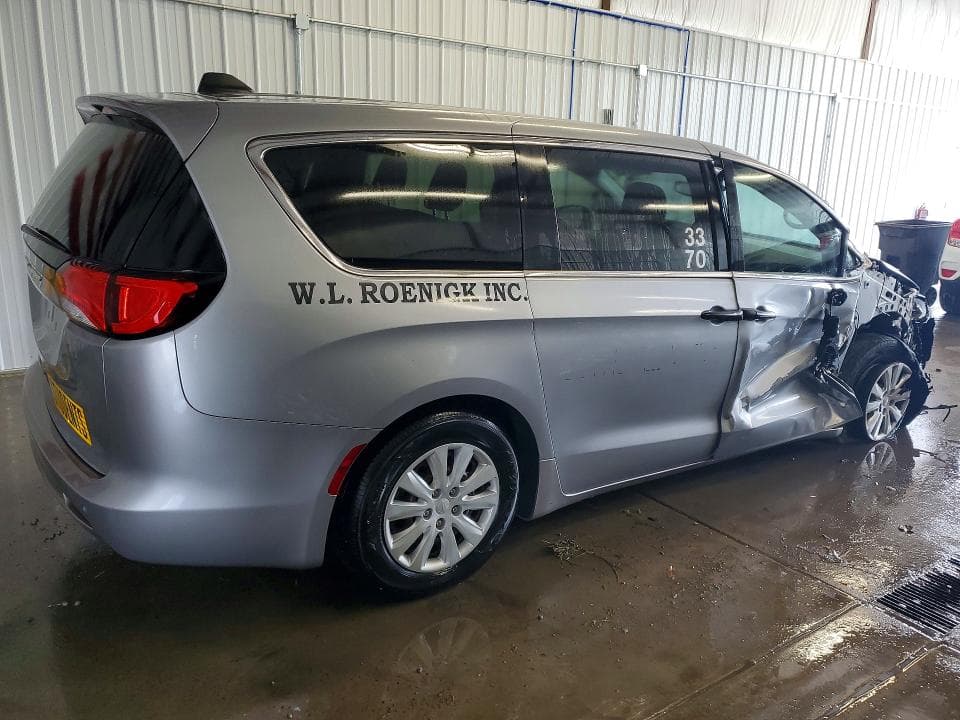 2021 CHRYSLER VOYAGER L 3