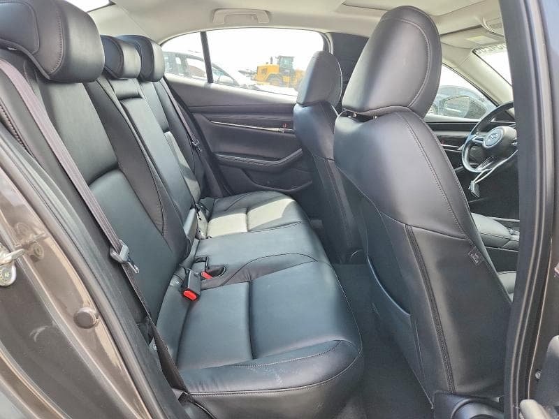 2021 MAZDA 3 10