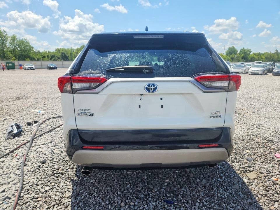 2024 TOYOTA RAV4 XSE 6