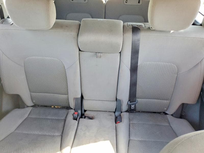 2017 HYUNDAI SANTA FE SE 10