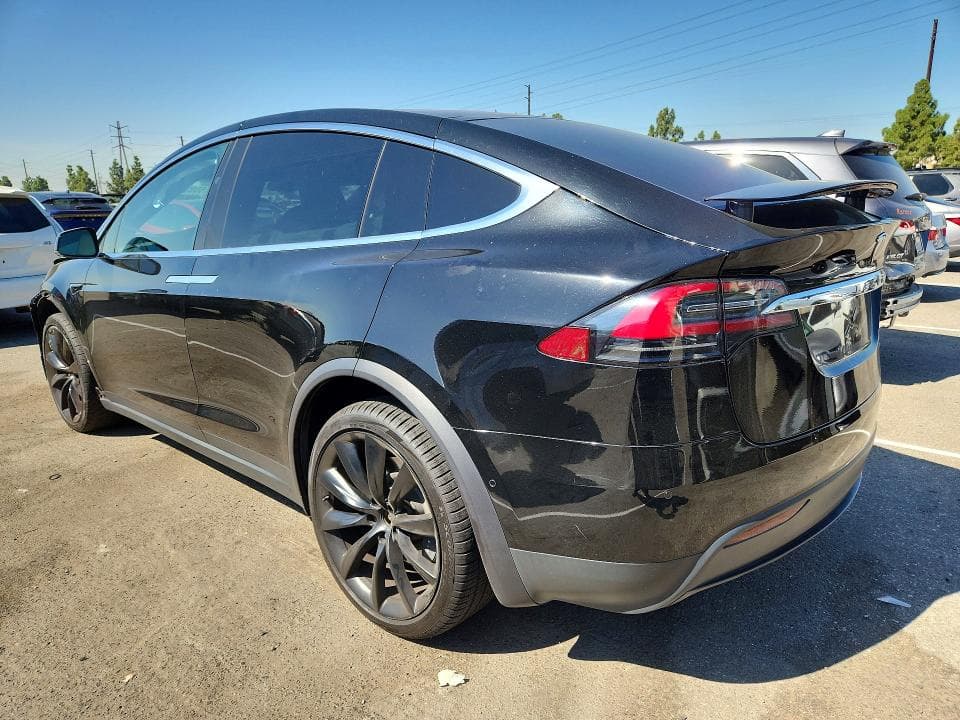 2020 TESLA MODEL X 2