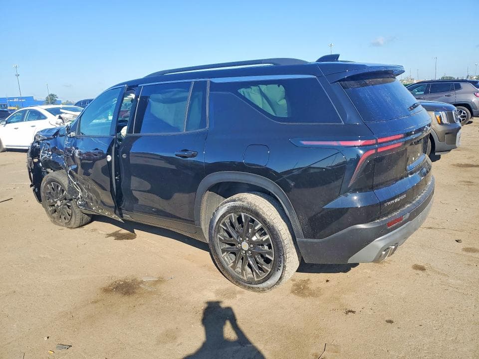 2025 CHEVROLET TRAVERSE LT 2