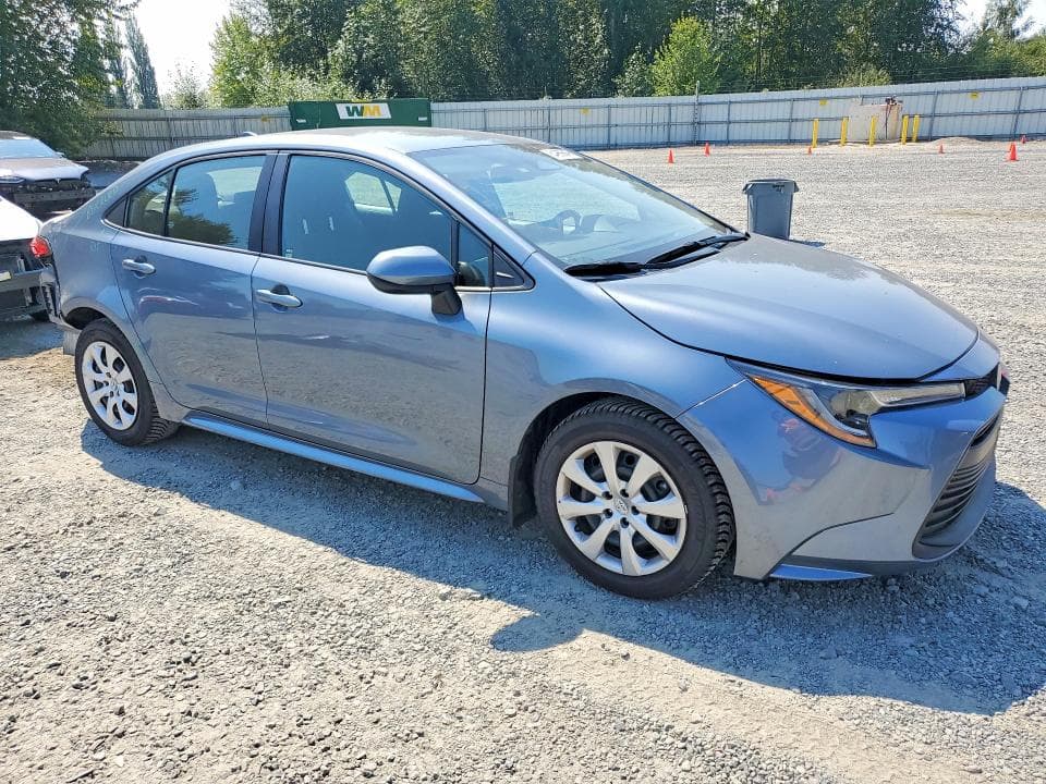 2025 TOYOTA COROLLA LE 4