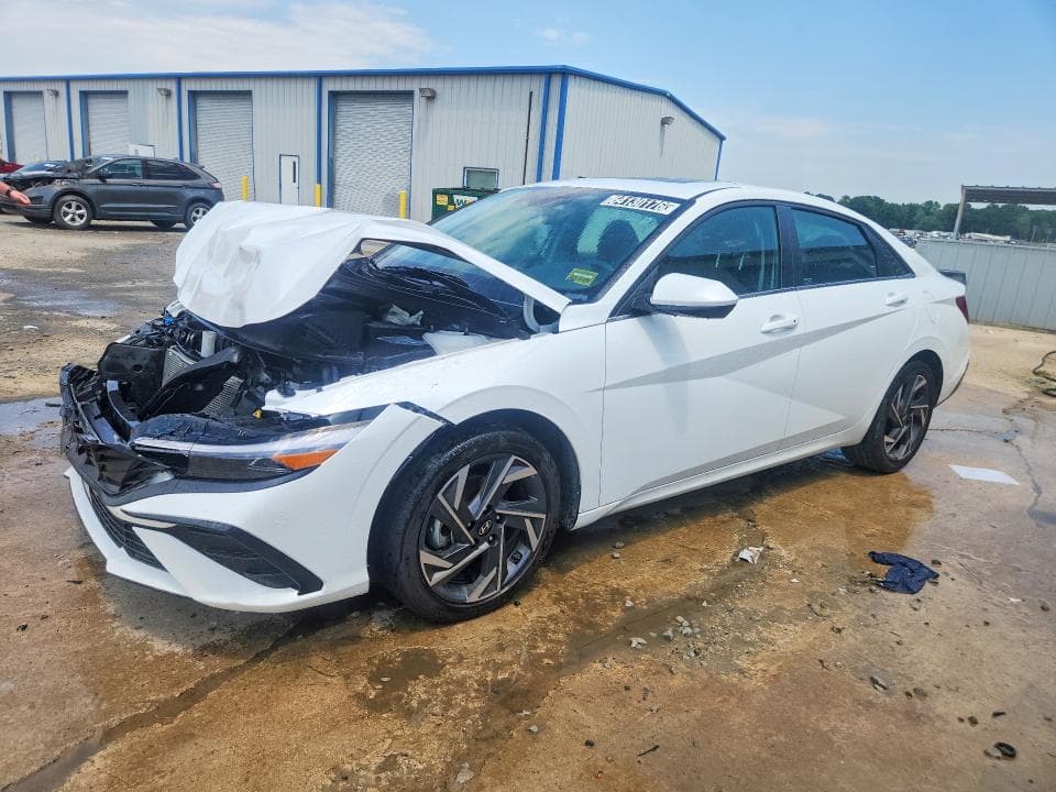 2025 HYUNDAI ELANTRA SEL