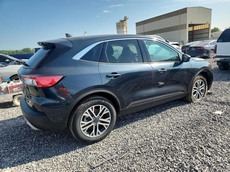 2022 FORD ESCAPE SEL 3
