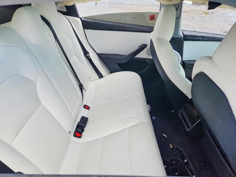 2025 TESLA MODEL 3 10