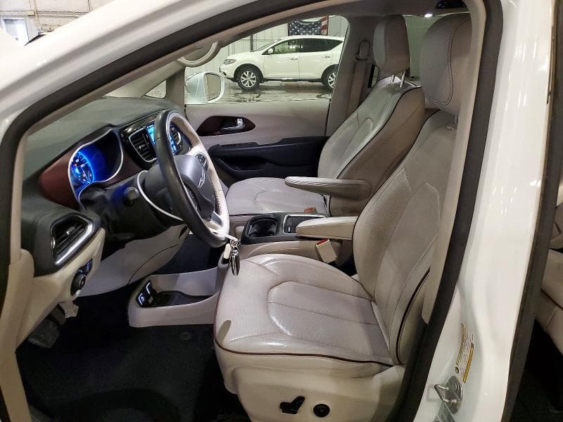 2017 CHRYSLER PACIFICA LIMITED 7
