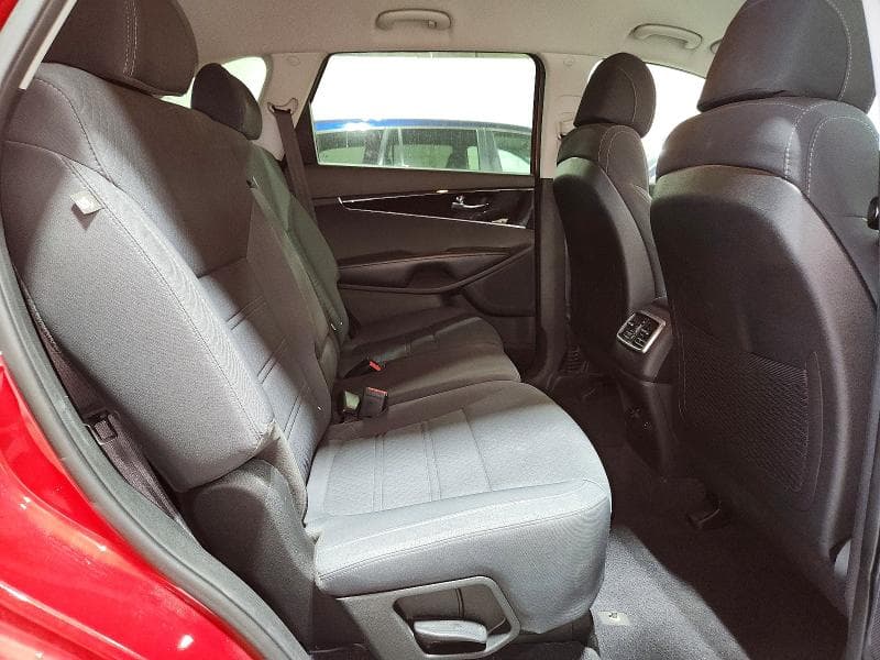 2017 KIA SORENTO LX V6 11