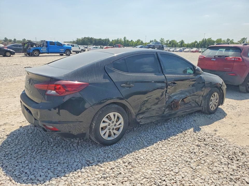 2020 HYUNDAI ELANTRA SE 3