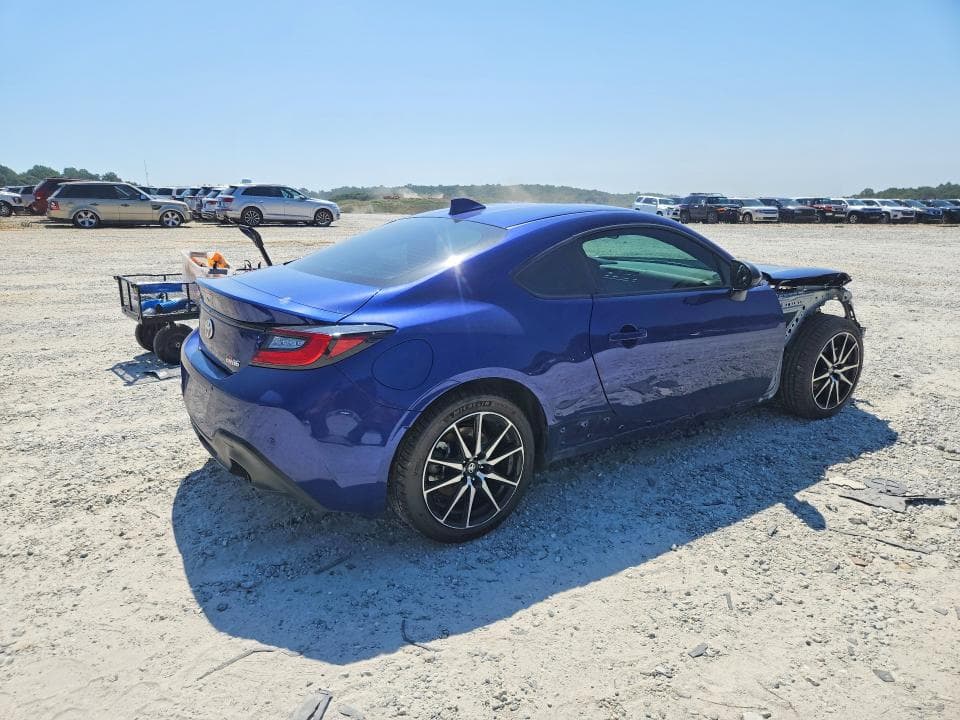 2025 TOYOTA GR86 BASE 3