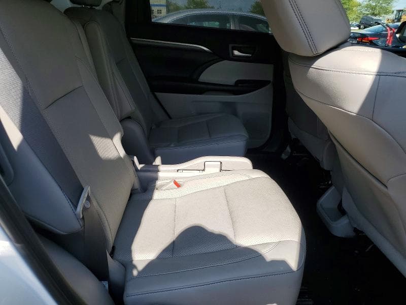 2019 TOYOTA HIGHLANDER HYBRID LIMITED PLATINUM 11