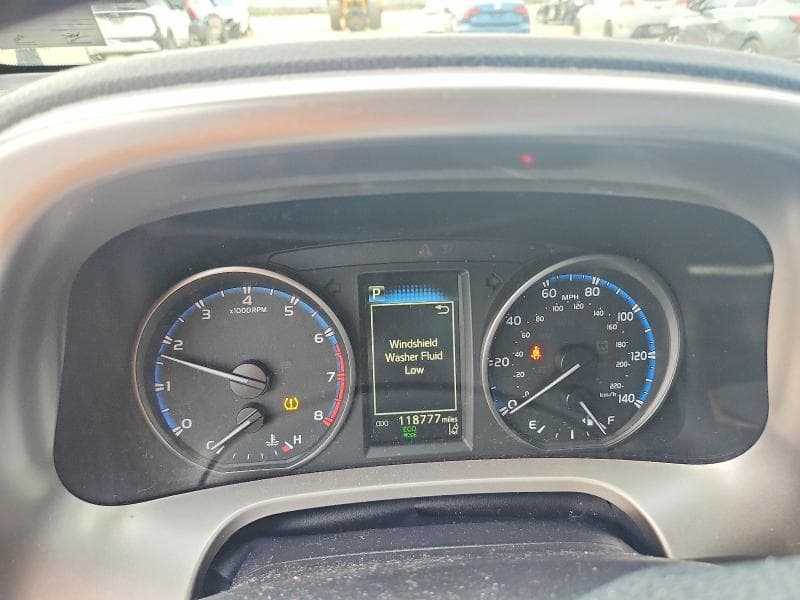 2018 TOYOTA RAV4 LE 9