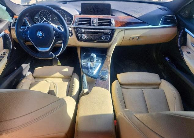 2017 BMW 330E 8
