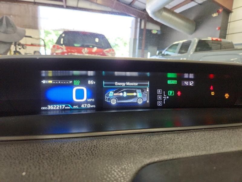 2020 TOYOTA PRIUS L ECO 9