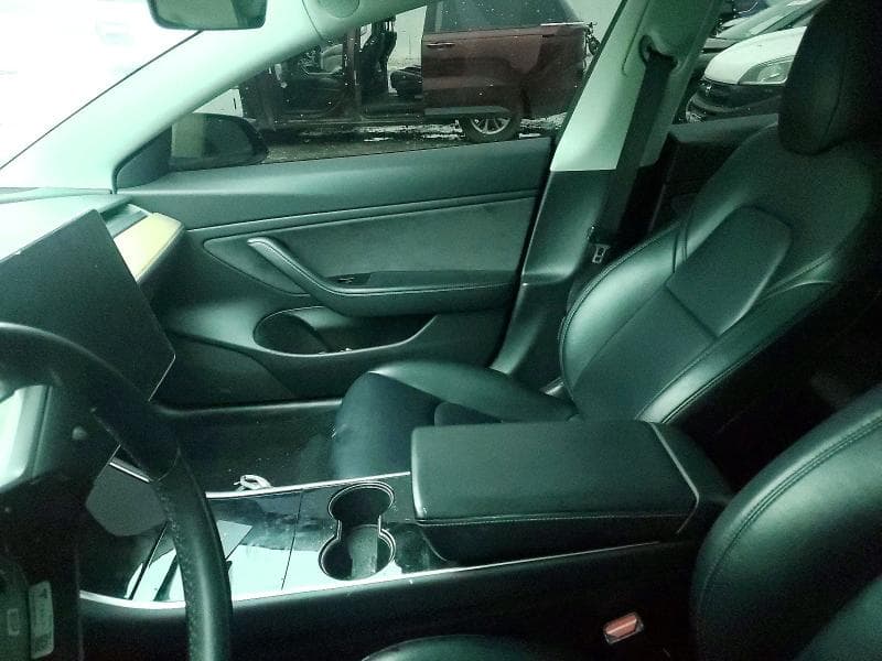 2019 TESLA MODEL 3 9