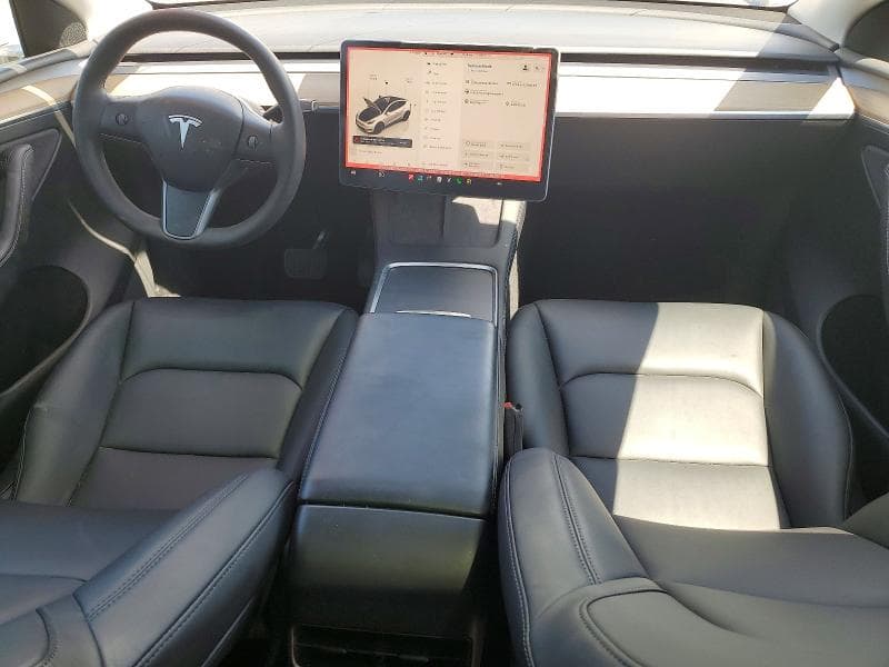 2022 TESLA MODEL Y 8