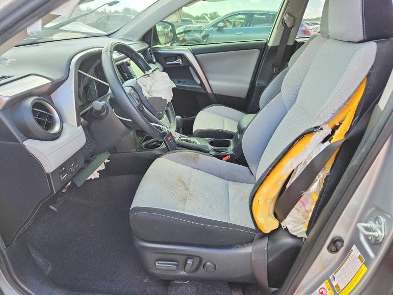 2018 TOYOTA RAV4 XLE 7
