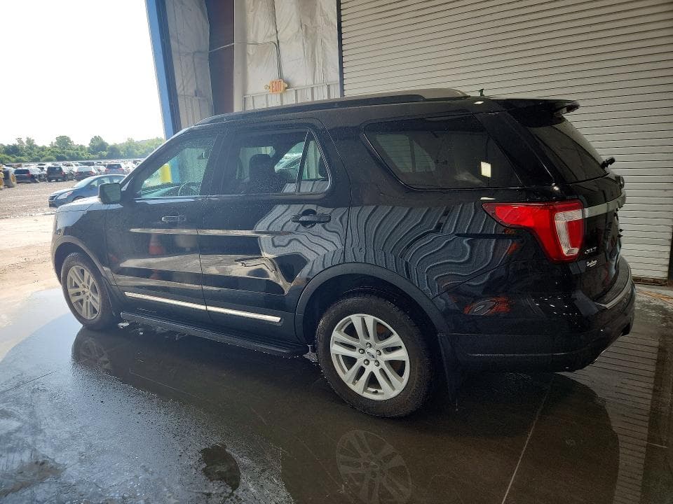 2018 FORD EXPLORER XLT 2
