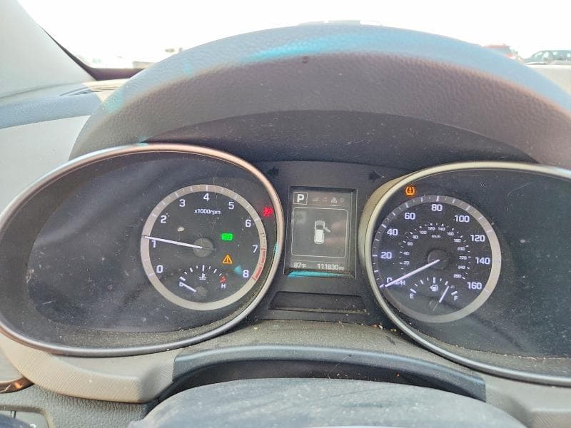 2017 HYUNDAI SANTA FE SE 9