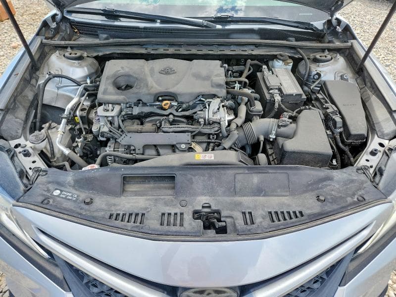 2019 TOYOTA CAMRY SE 11