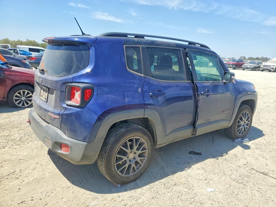 2017 JEEP RENEGADE TRAILHAWK 3