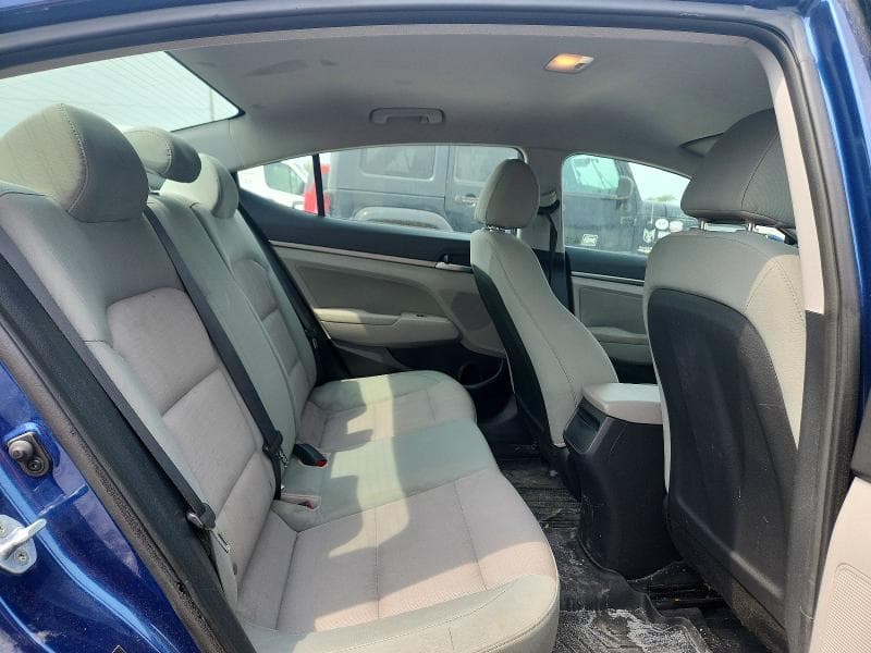 2017 HYUNDAI ELANTRA SE 10