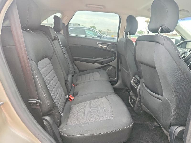 2017 FORD EDGE SE 10