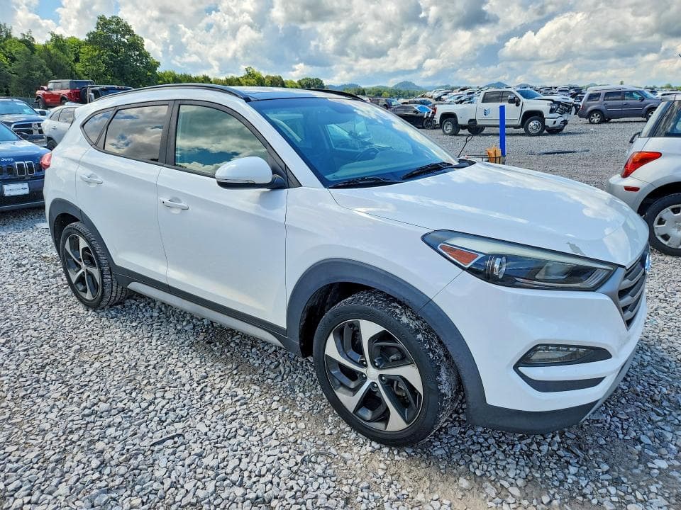 2017 HYUNDAI TUCSON VALUE 4