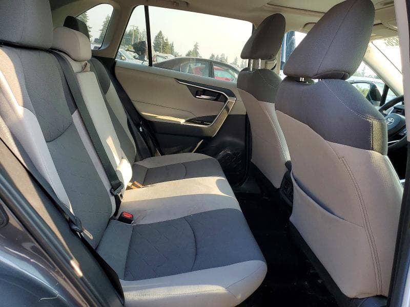 2019 TOYOTA RAV4 HYBRID XLE 11