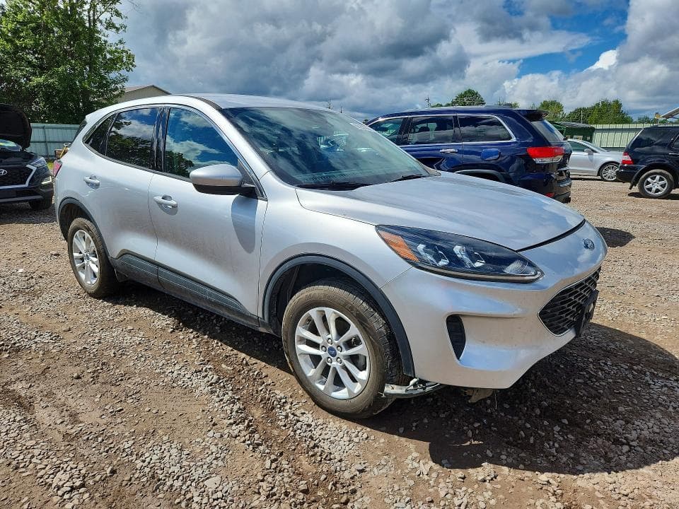2020 FORD ESCAPE SE 4