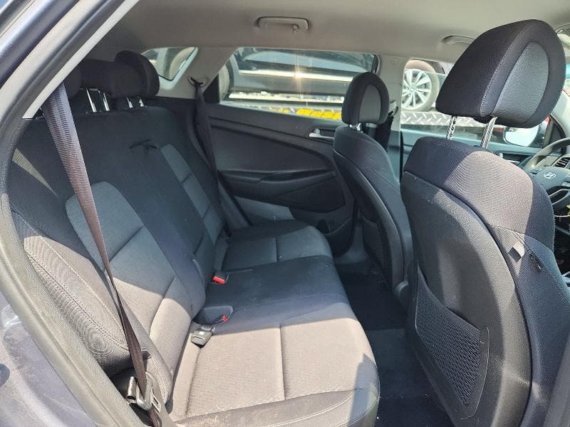 2017 HYUNDAI TUCSON SE 11