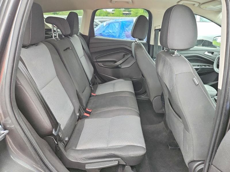2017 FORD ESCAPE SE 11