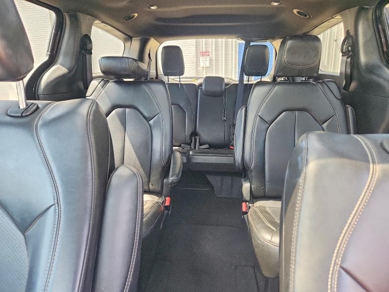 2023 CHRYSLER PACIFICA TOURING L 10