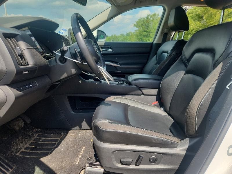2024 NISSAN PATHFINDER SL 7
