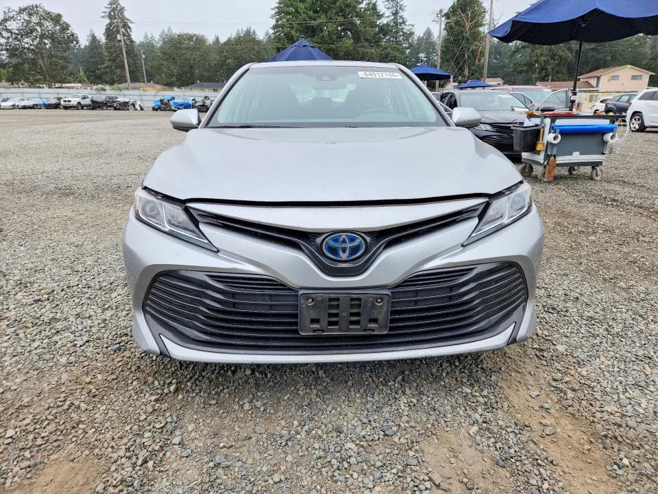 2019 TOYOTA CAMRY LE 5