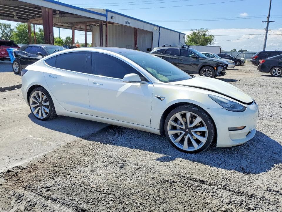 2020 TESLA MODEL 3 4